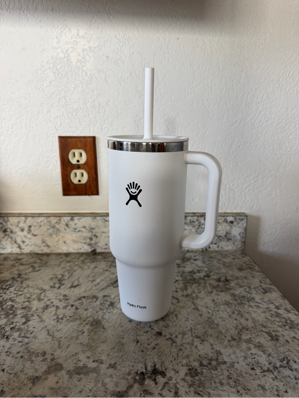 Hydro Flask White Insulated Travel Tumbler with Handle and Straw